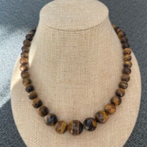 NWOT Tigers Eye Beaded Necklace